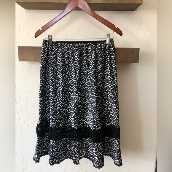 Valentino Intimo|Satin slip skirt in black & white ditsy print•••Lace & Ruffles - Picture 1 of 12